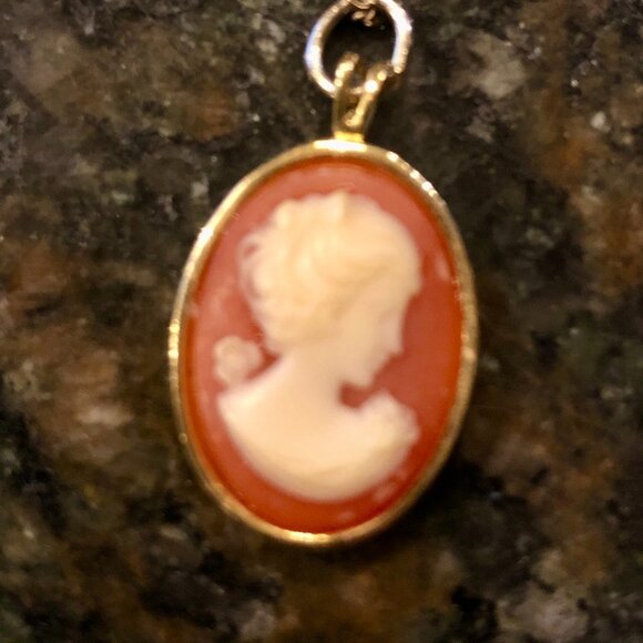 Vintage Trifari Crown Cameo Necklace - Picture 1 of 4